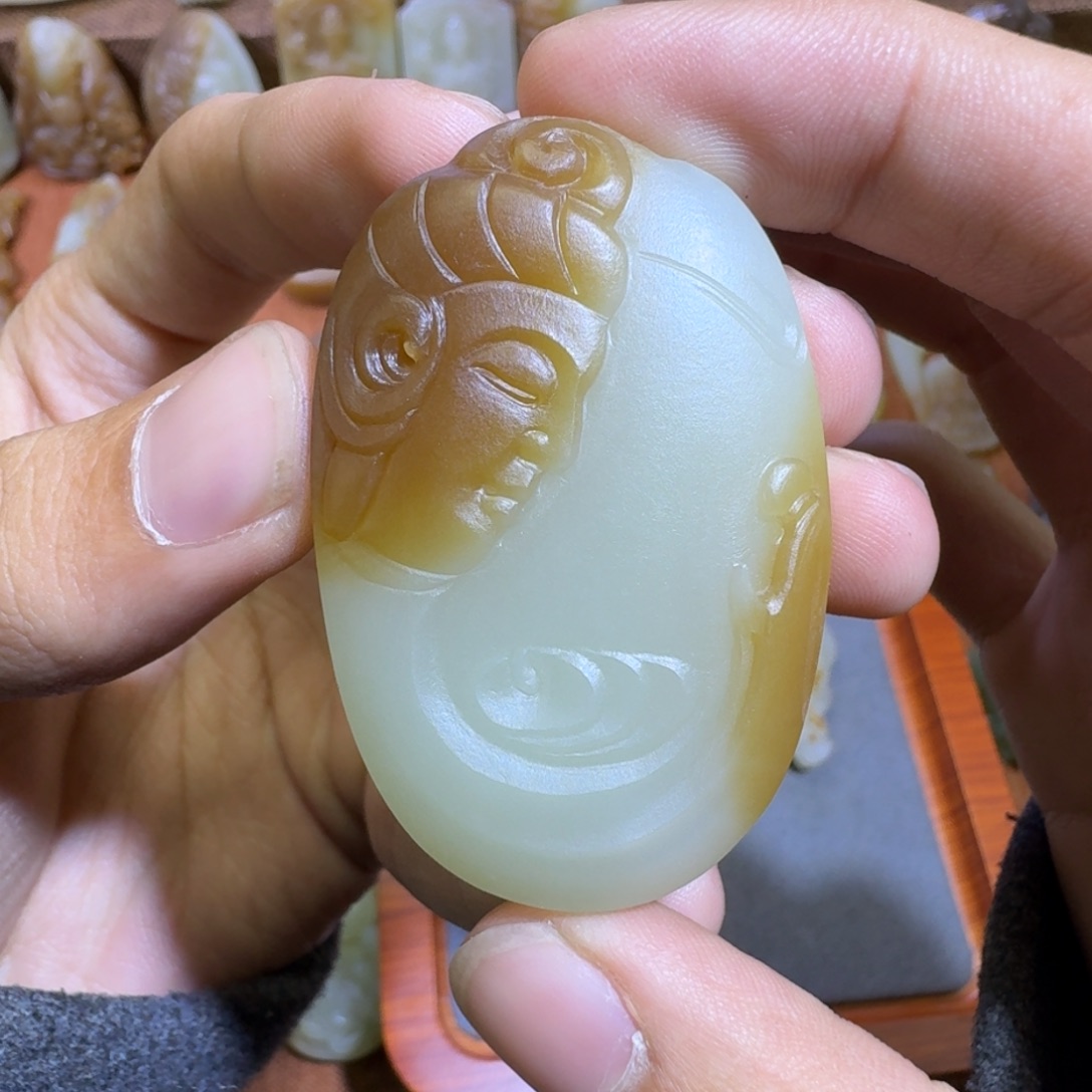 @***强和田玉未镶嵌颈饰