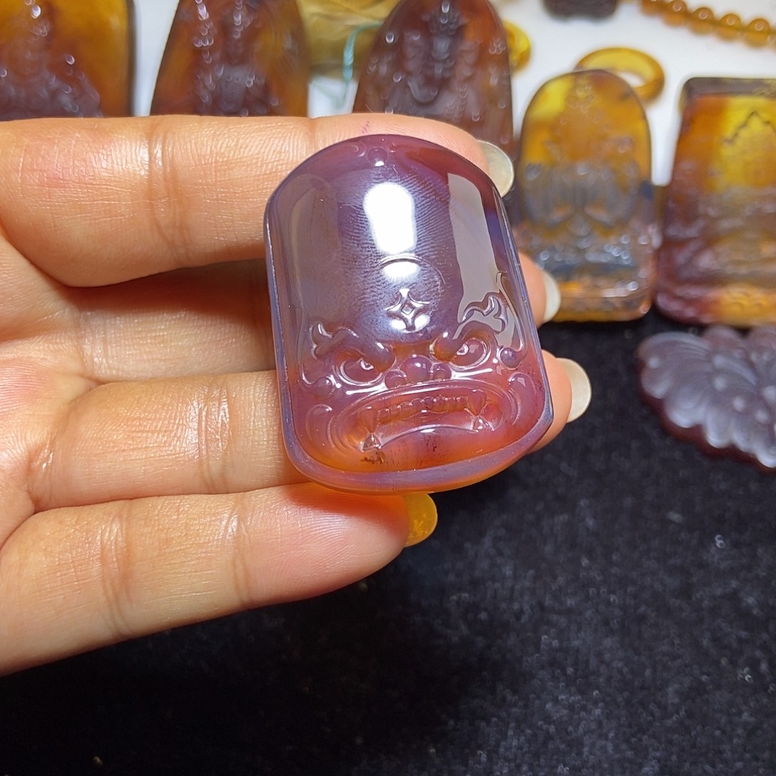 琥珀颈饰未镶嵌缅甸天然琥珀吊坠