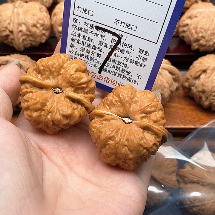 桃核吊坠蛤蟆狮子头40