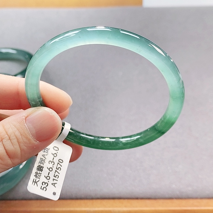 【闪购商品】翡翠手镯（圆镯）未镶嵌