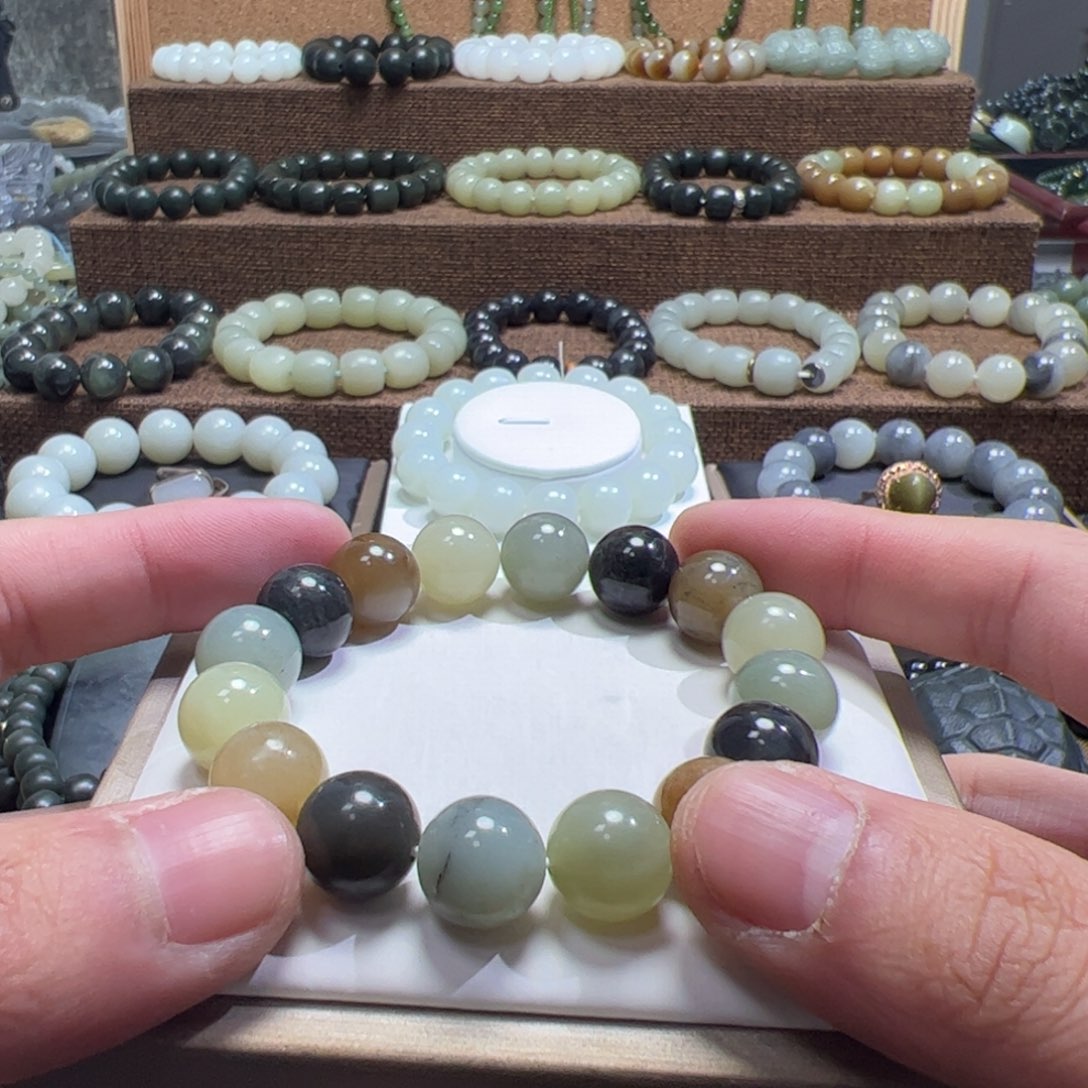 和田玉（糖玉）未镶嵌手链