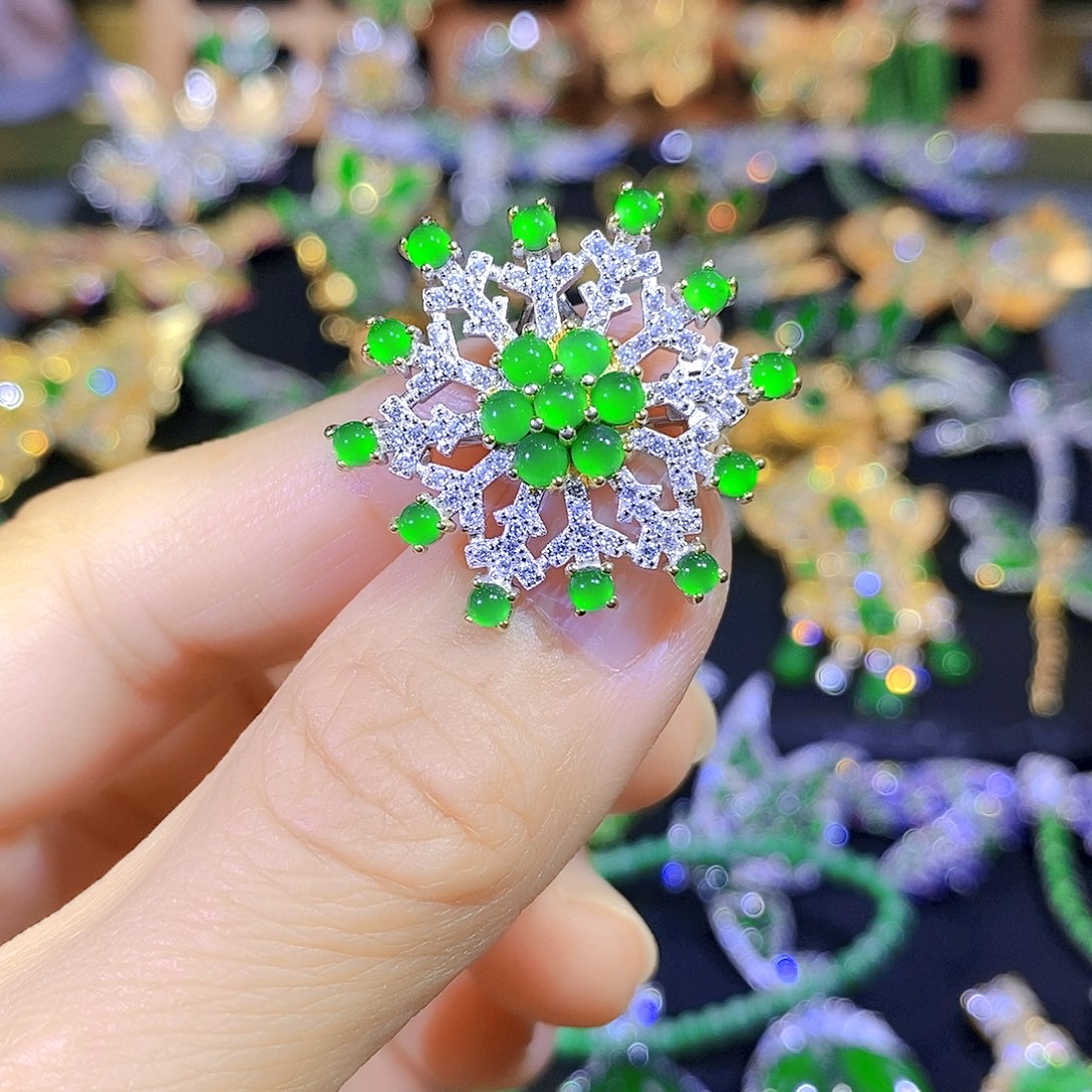 颈饰银S925镶嵌翡翠