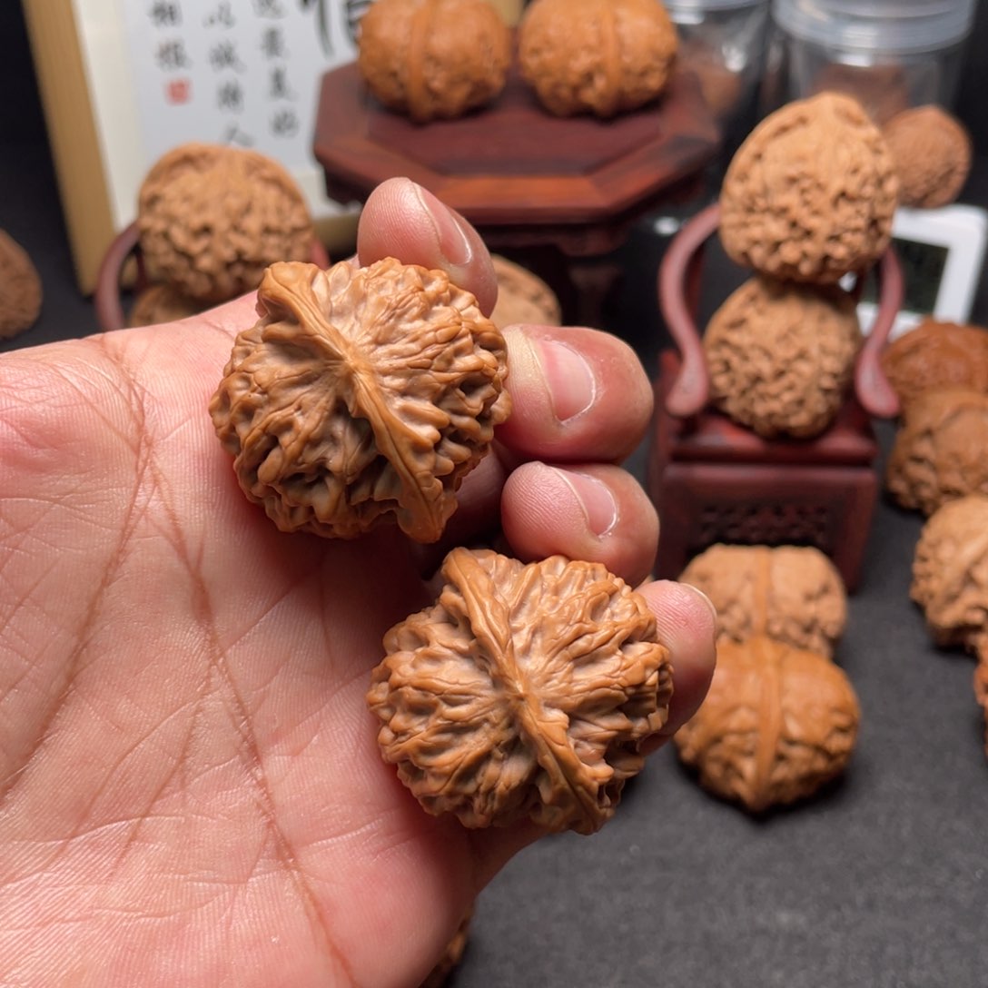 文玩核桃吊坠38秦闷