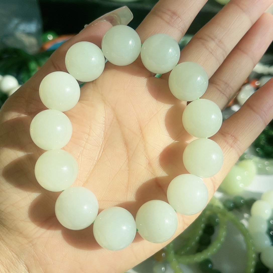 和田玉手链未镶嵌和田玉手链