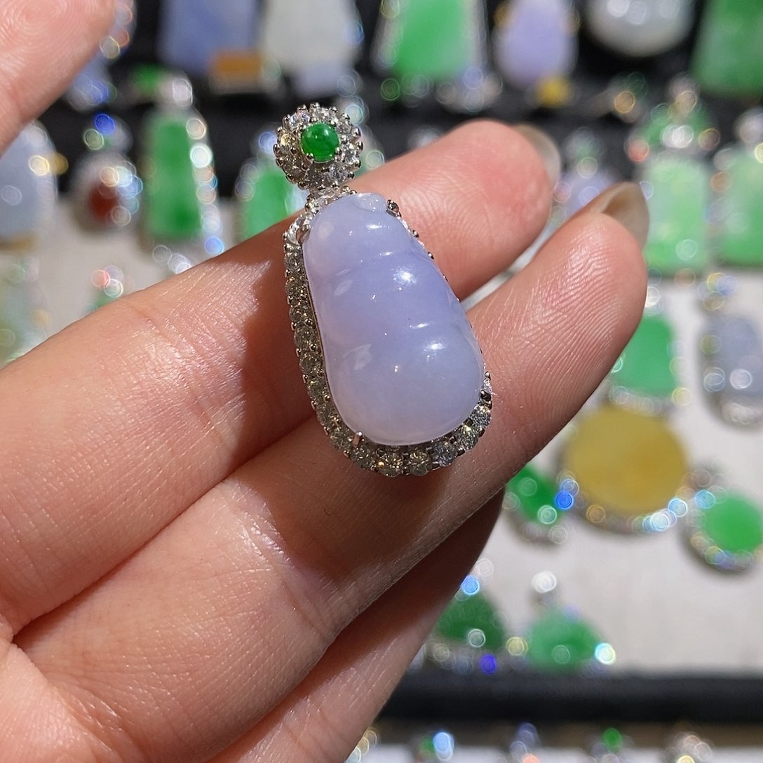 翡翠颈饰银S925镶嵌天然翡翠