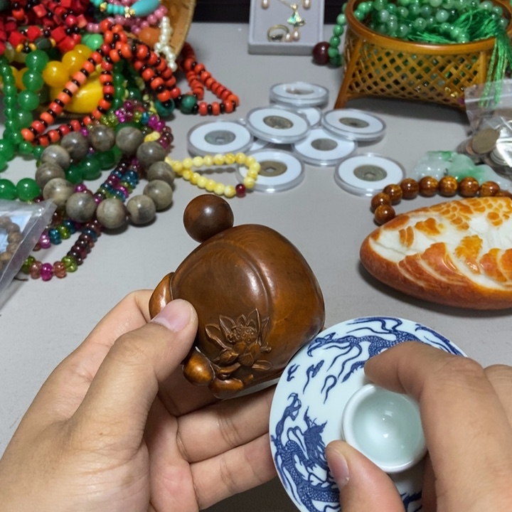 瓷片哈哈斤斤计较很斤斤计较