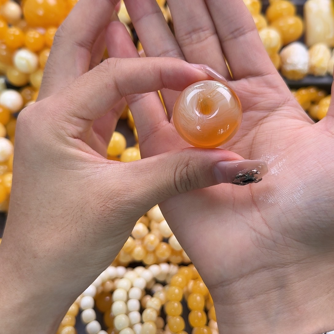 蜜蜡未镶嵌珠宝奇石12.6g