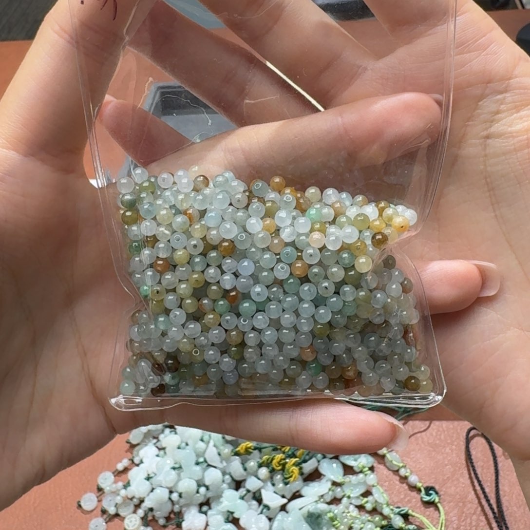 未镶嵌挂件翡翠福利66个，不包邮，拍邮费发货