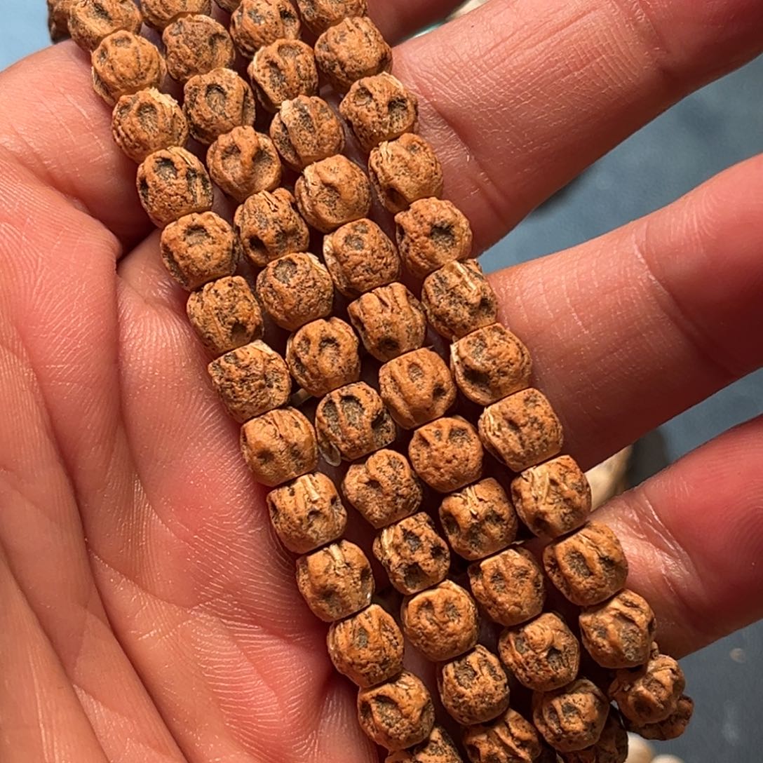 柏香籽/百香籽吊坠红皮深坑鬼脸