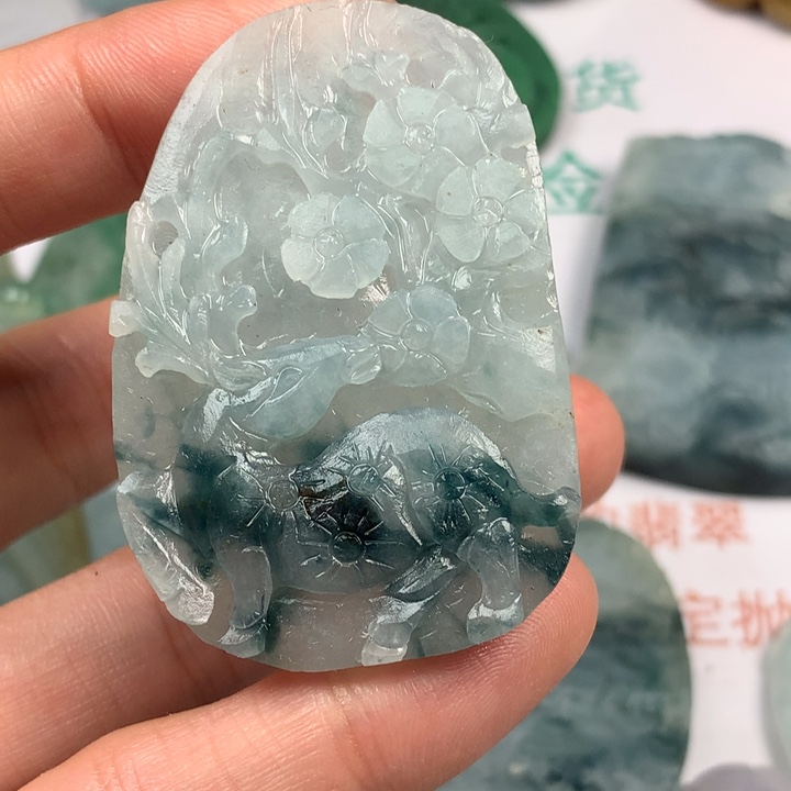 定制翡翠未镶嵌翡翠