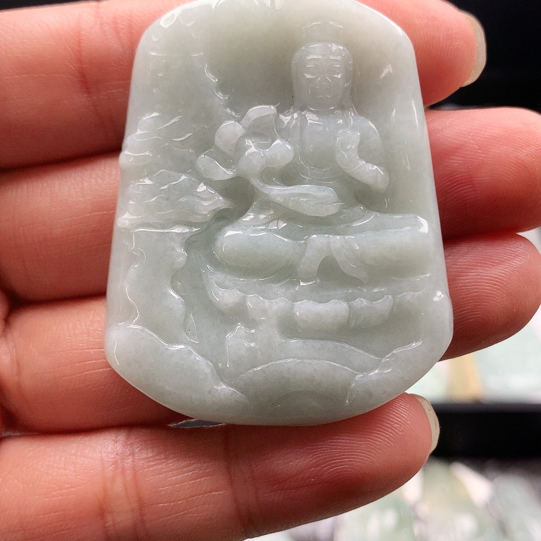 翡翠未镶嵌吊坠(不含链)7山水观音