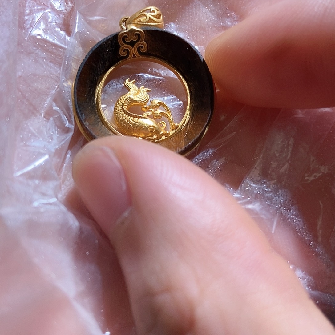 沉香吊坠芽庄白棋年年有余