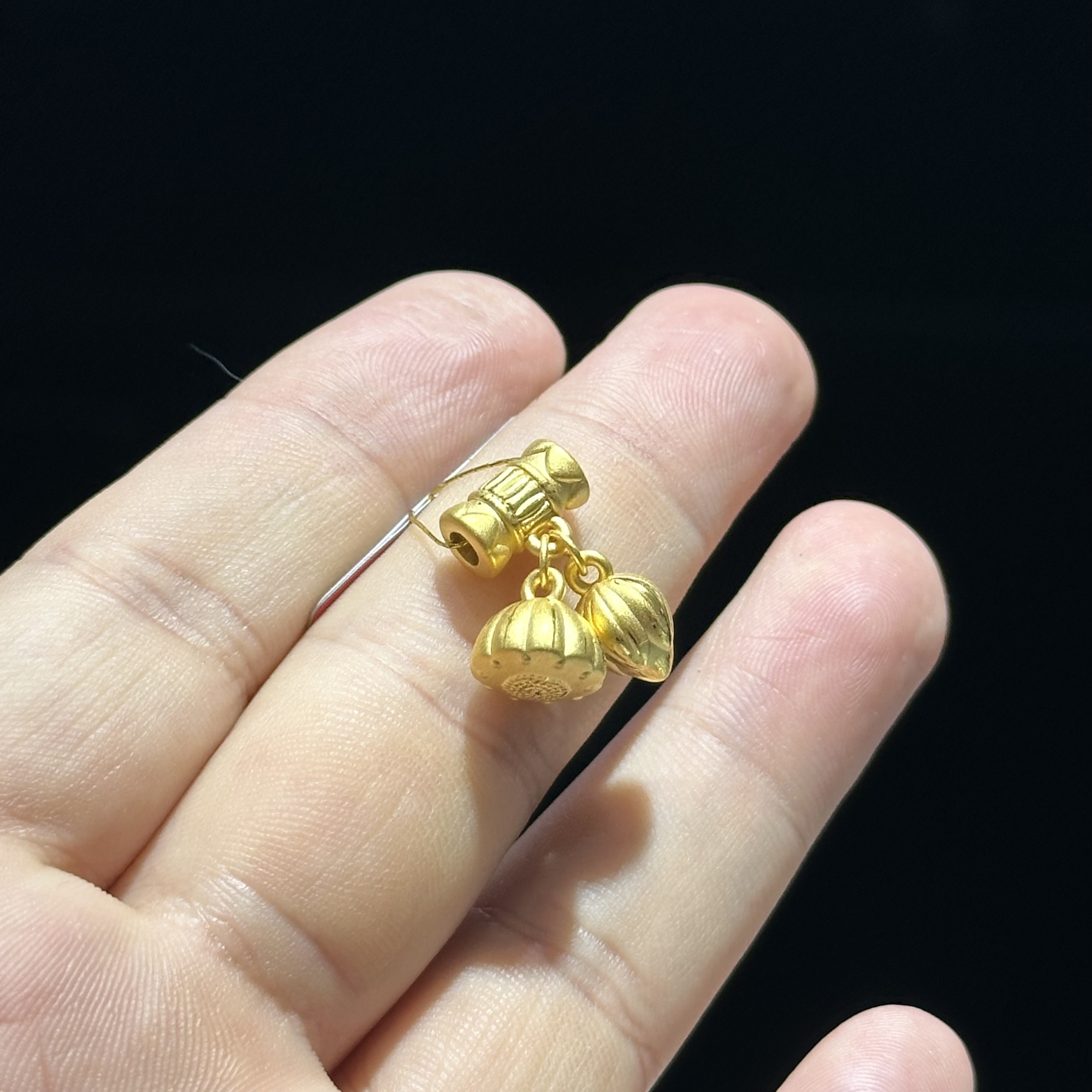 足金999 两世欢通孔 2.232