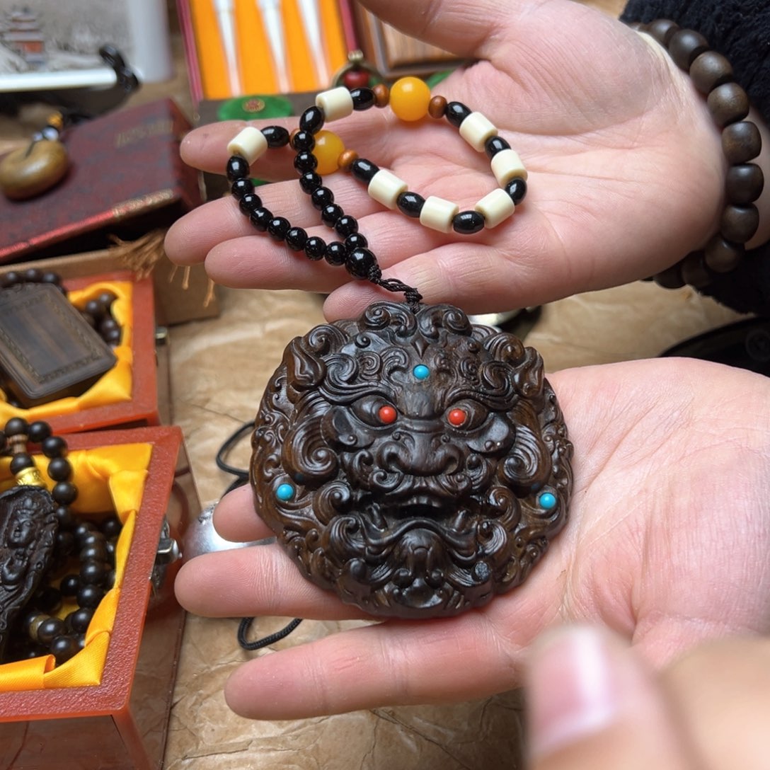 滴血莲花菩提吊坠