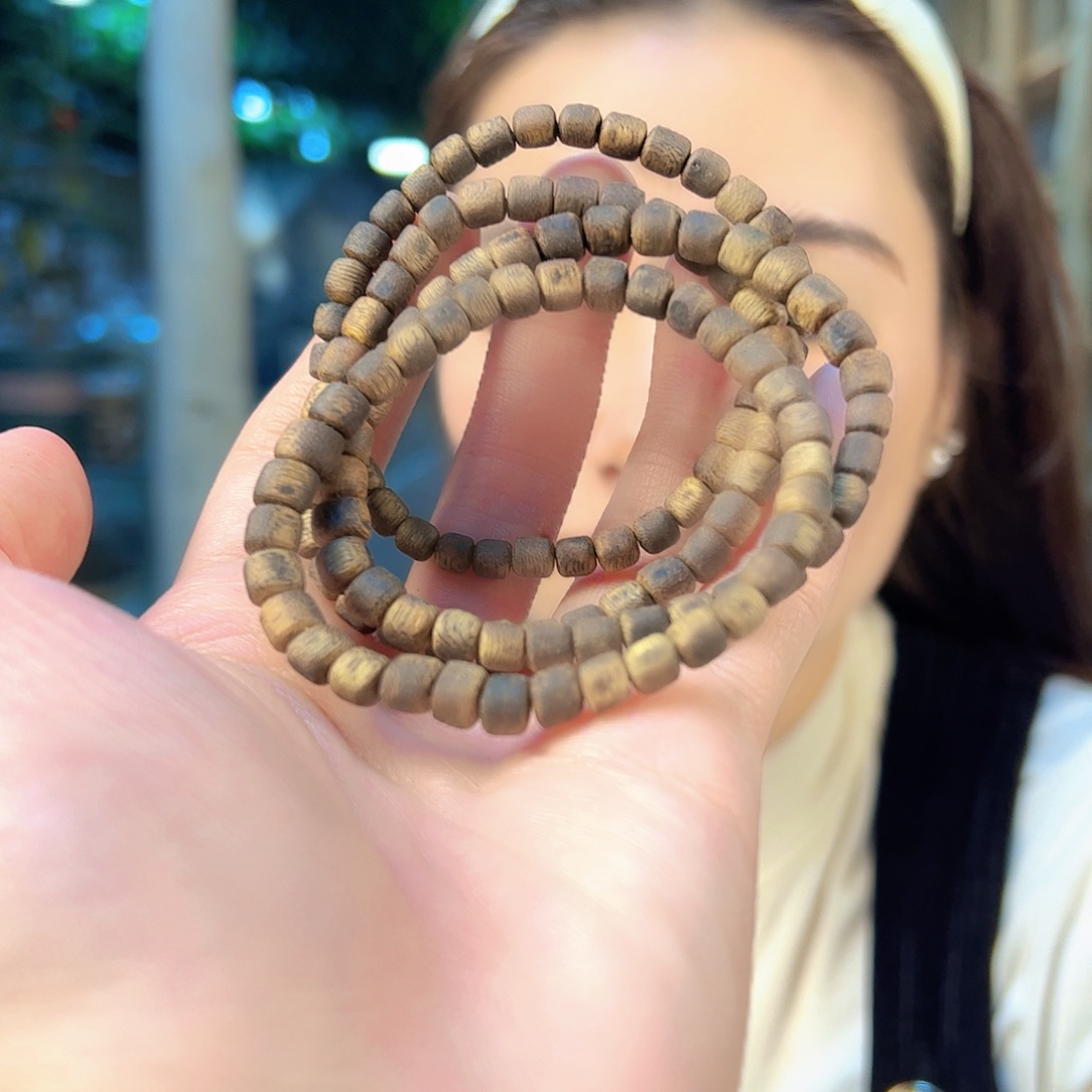 沉香手串伽楠一号桶珠单圈多样性发货一条