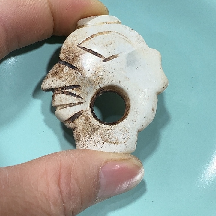 古***约透闪石质玉未镶嵌挂件