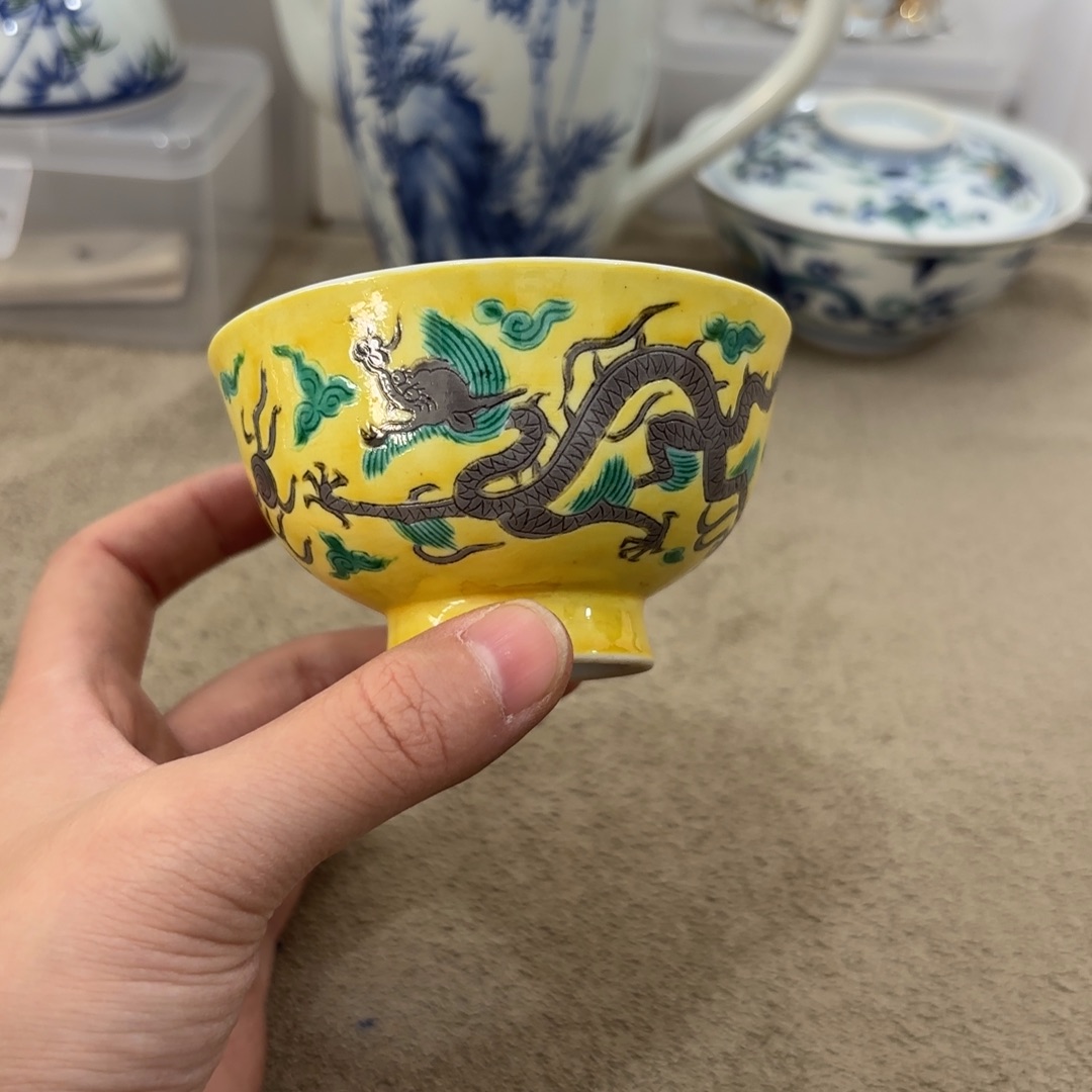 瓷片非常好看漂亮的物品 