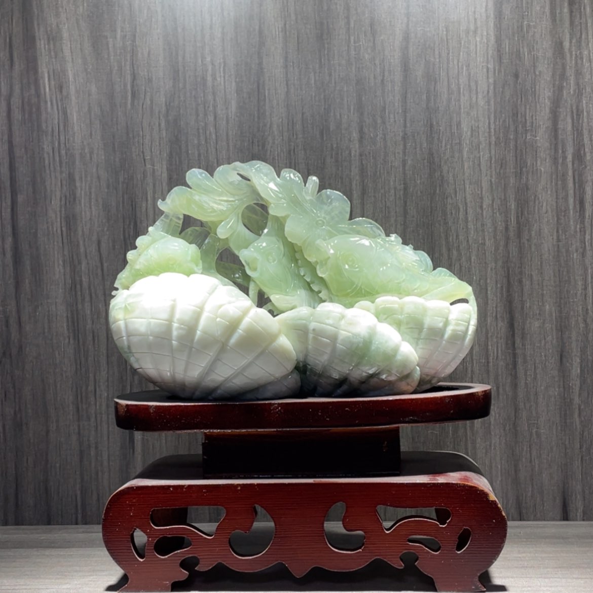 【闪购商品】蛇纹石玉鱼摆件未镶嵌