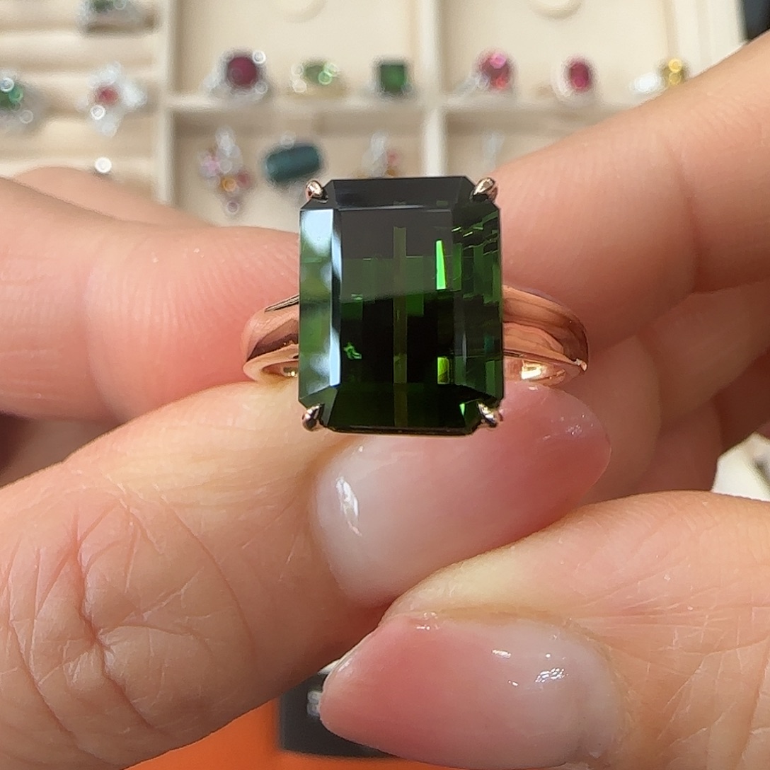 碧玺戒指18K金镶嵌5.75ct