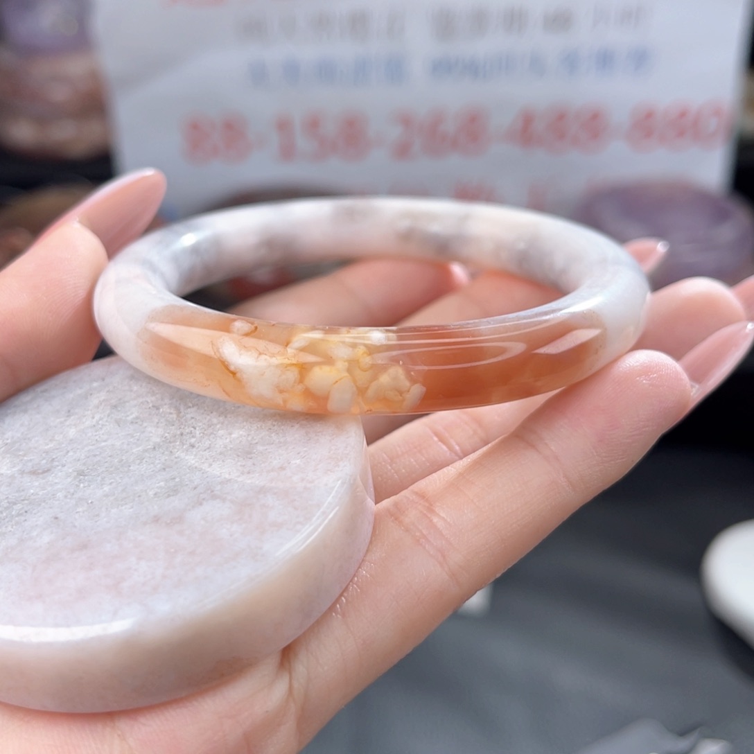 石英质玉手镯未镶嵌55