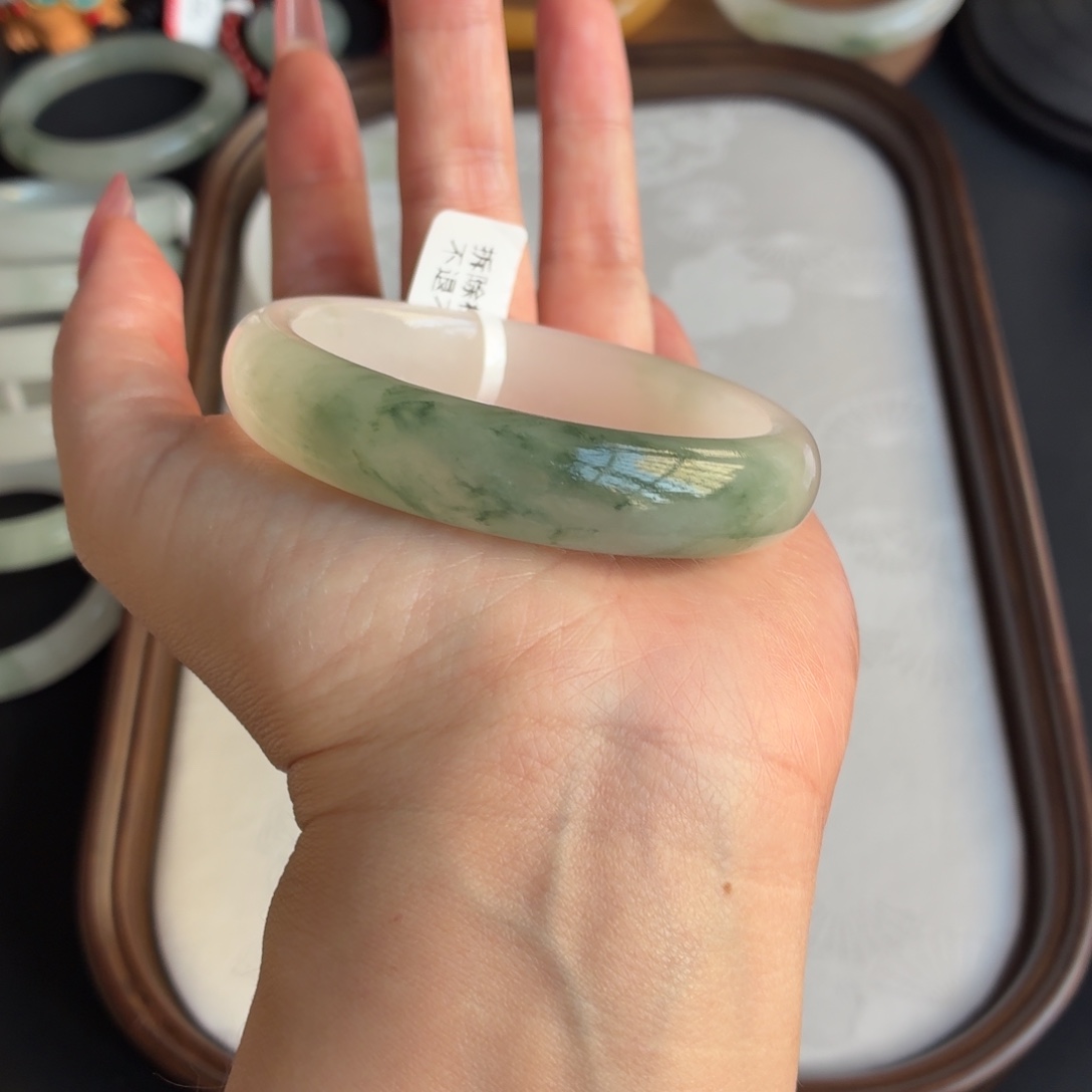 戈***高石英质玉未镶嵌手镯33