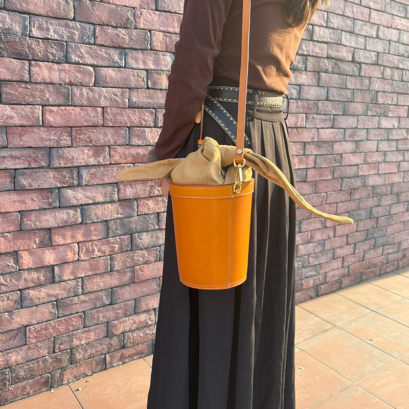 手工皮包单肩水桶包包洋气真皮简约潮流经典植鞣皮轻奢时尚小众