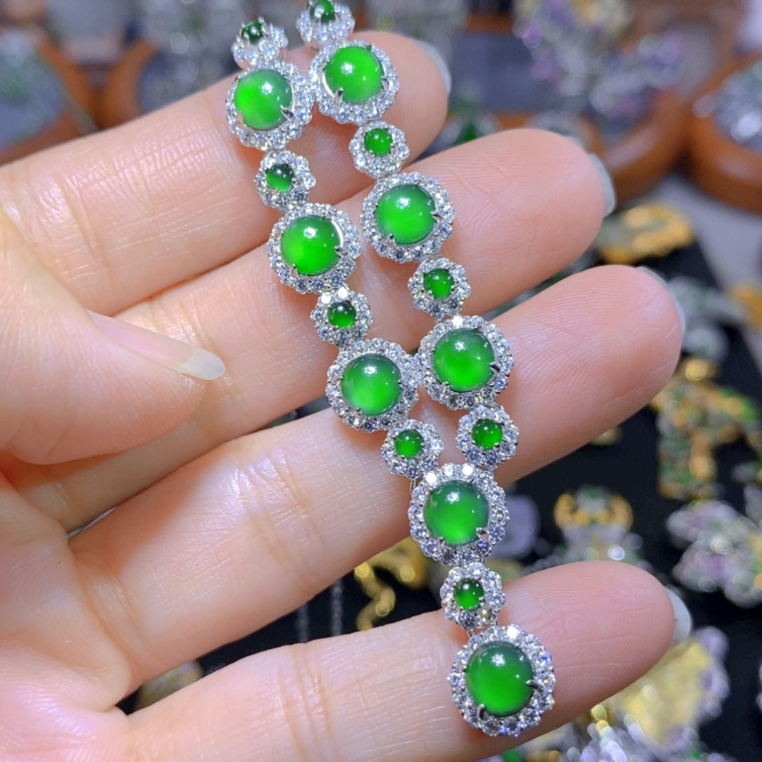 翡翠颈饰银S925镶嵌天然翡翠