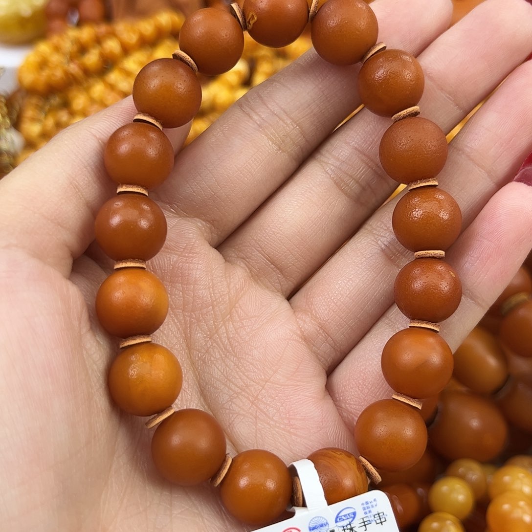 琥珀颈饰未镶嵌蜜蜡