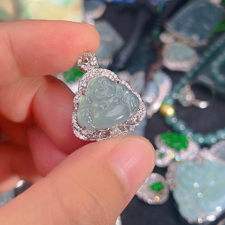 翡翠颈饰未镶嵌3，