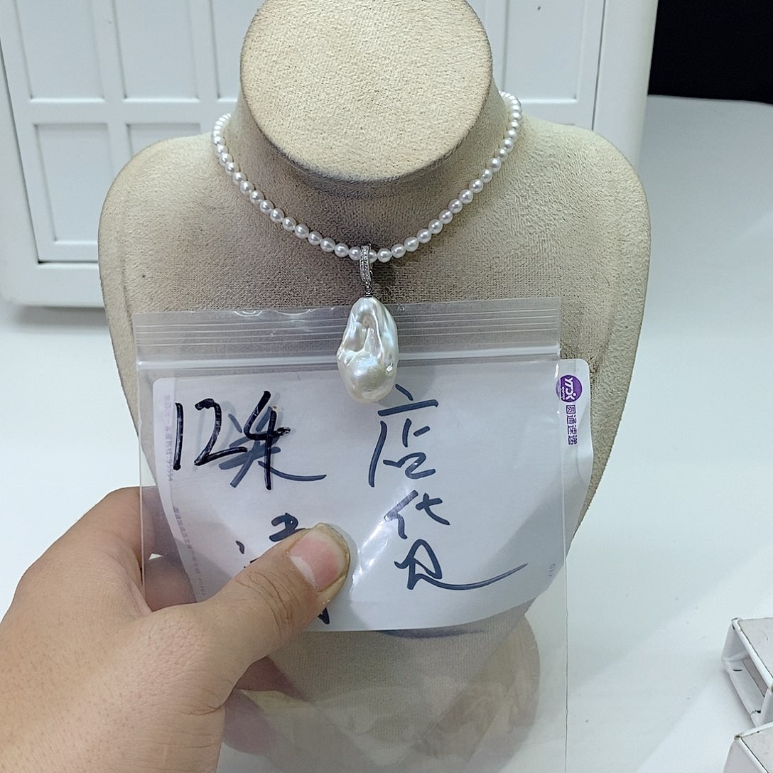 淡水珍珠颈饰合金