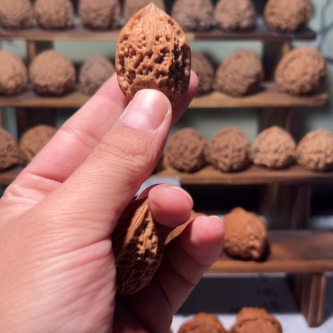 R**f文玩核桃，沈阳鸡心