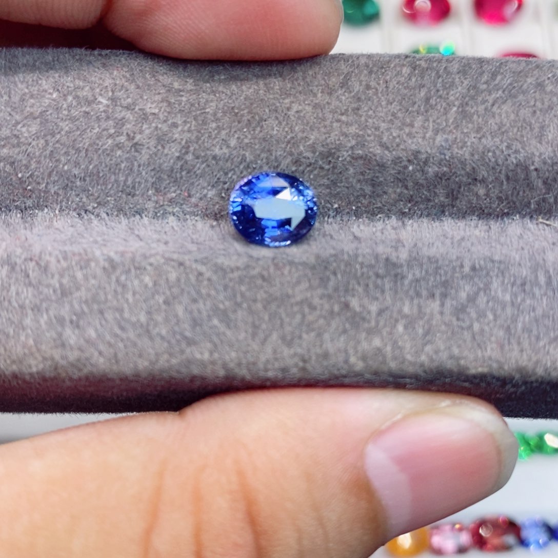 蓝宝石裸石未镶嵌蓝宝石2.04克拉