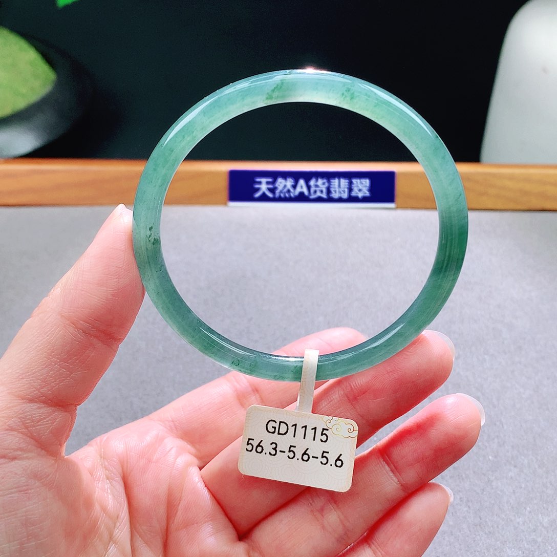 未镶嵌手镯翡翠天然翡翠手镯a货