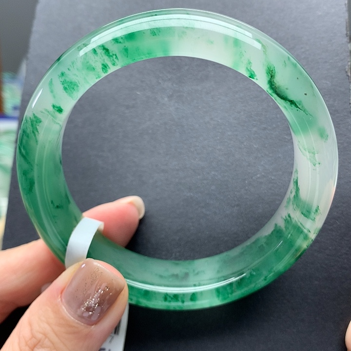 石英质玉未镶嵌手镯