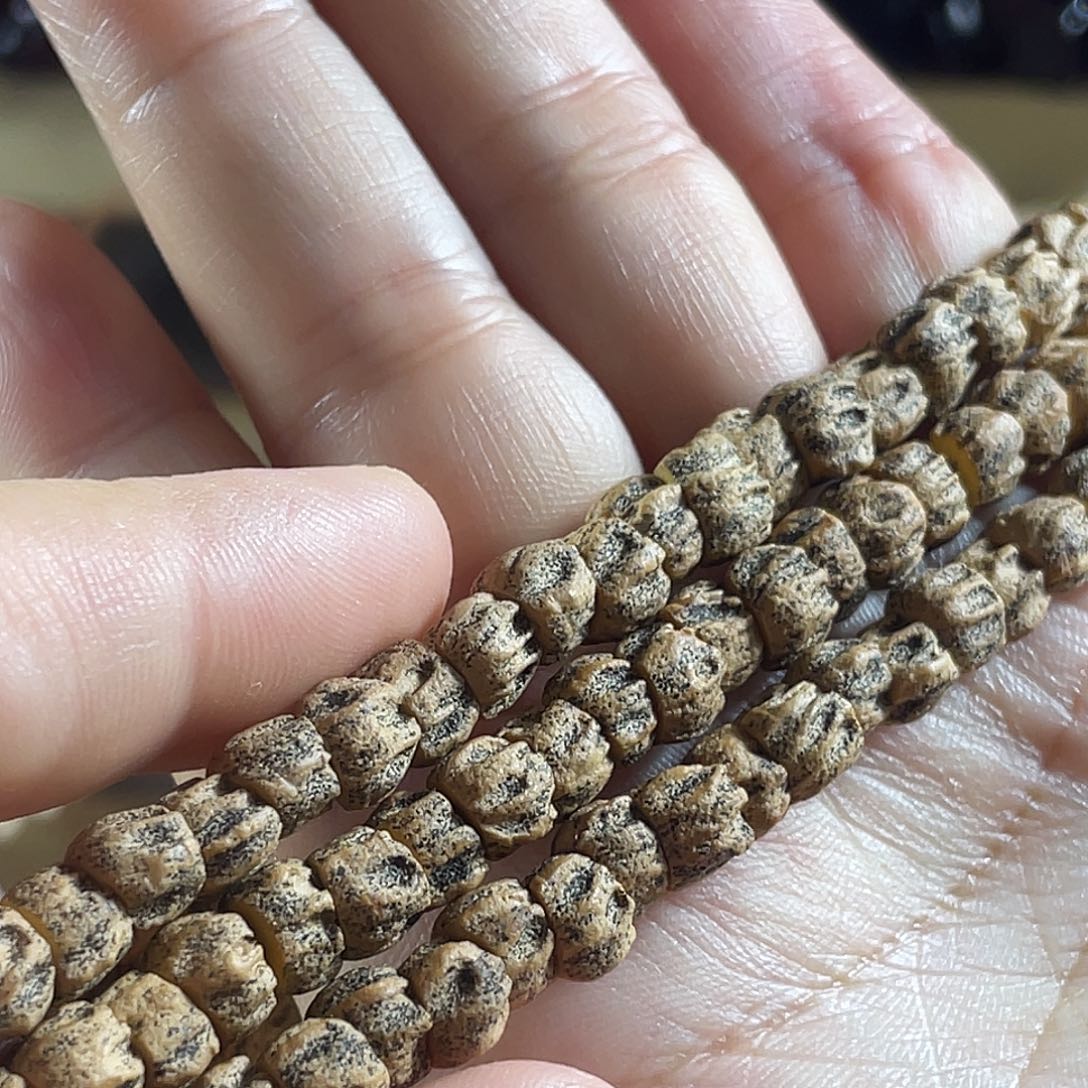 柏香籽/百香籽吊坠