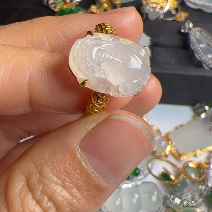 翡翠戒指18K金镶嵌翡翠吊坠项链