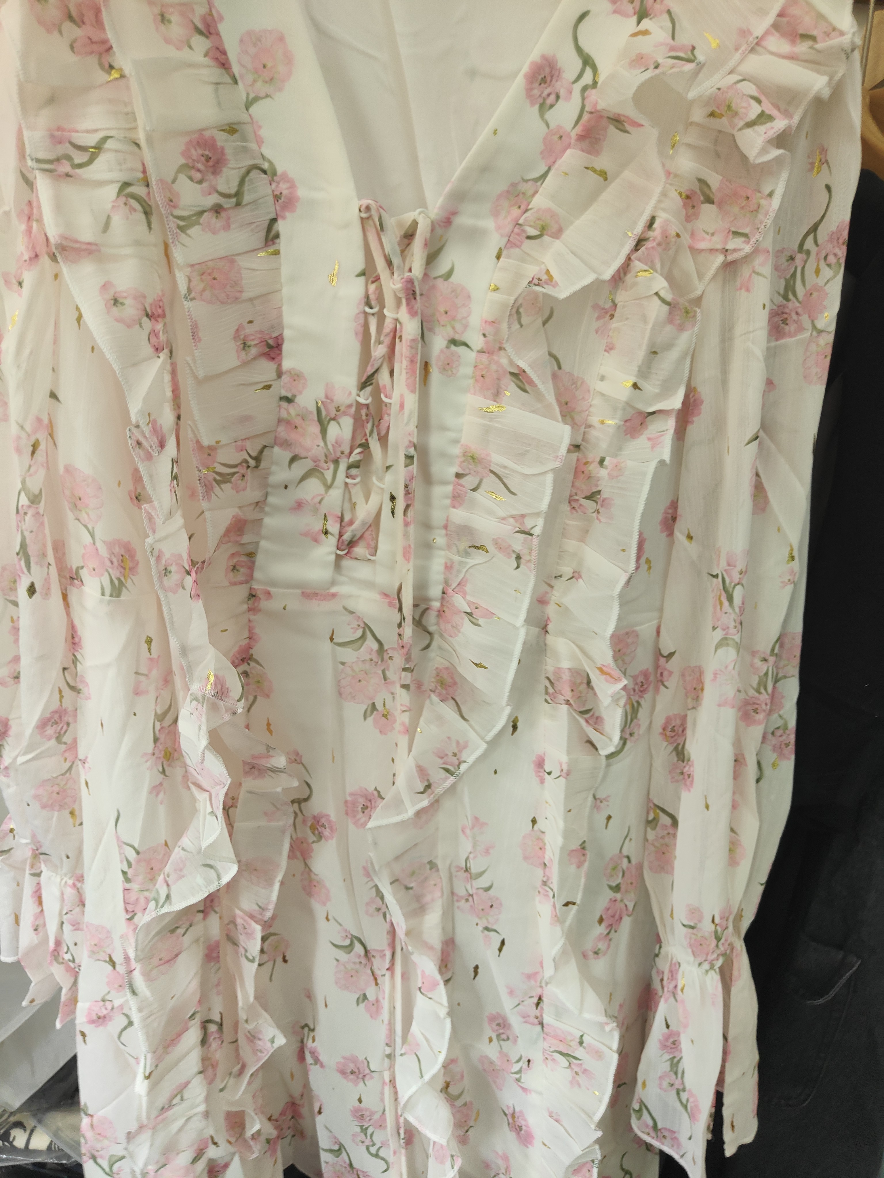 小满女装，孤品扣号，默认瑕疵，，no退no换