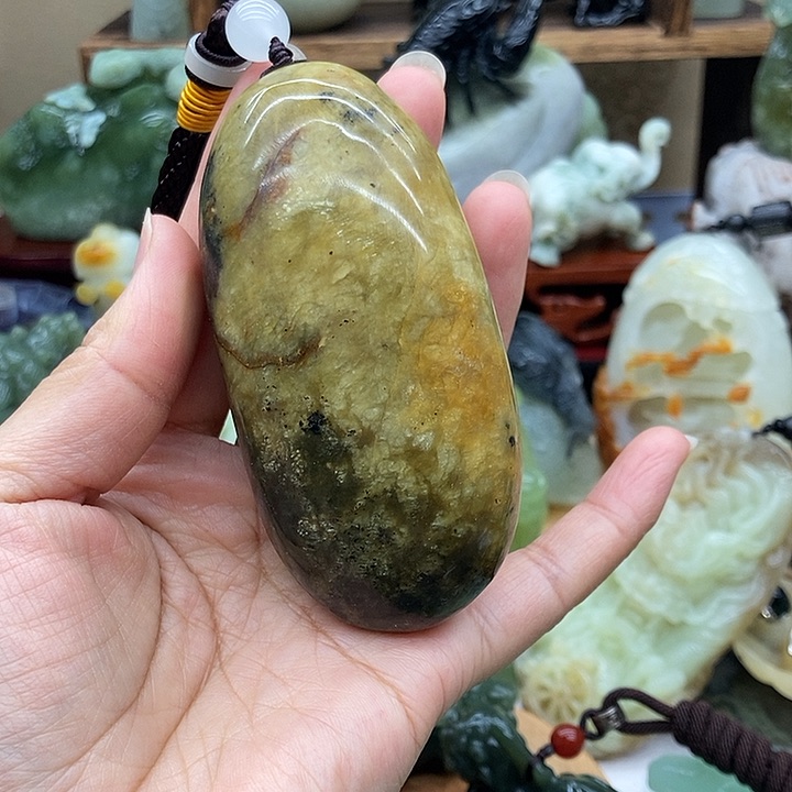 岫玉手把件未镶嵌