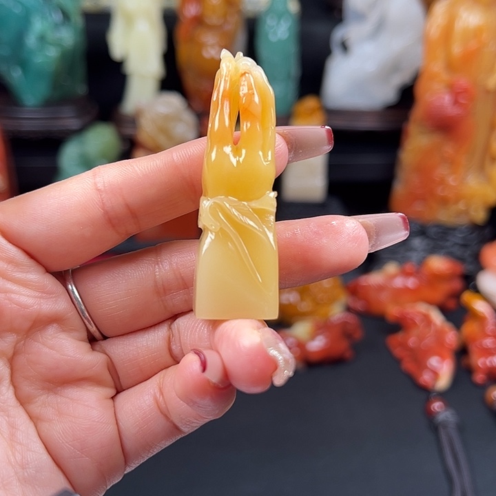 寿山石老性芙蓉石