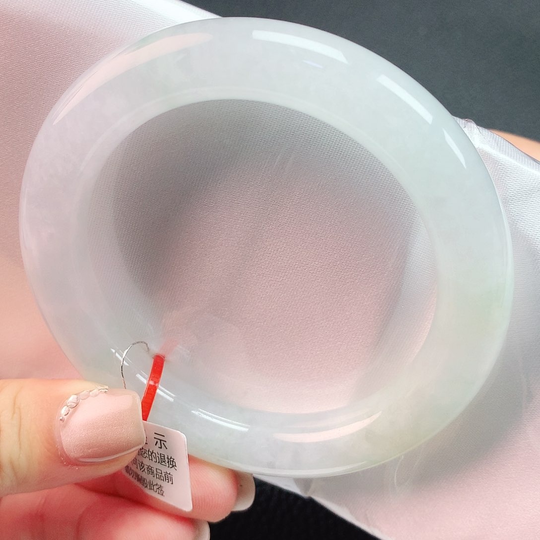 翡翠手镯未镶嵌57胖