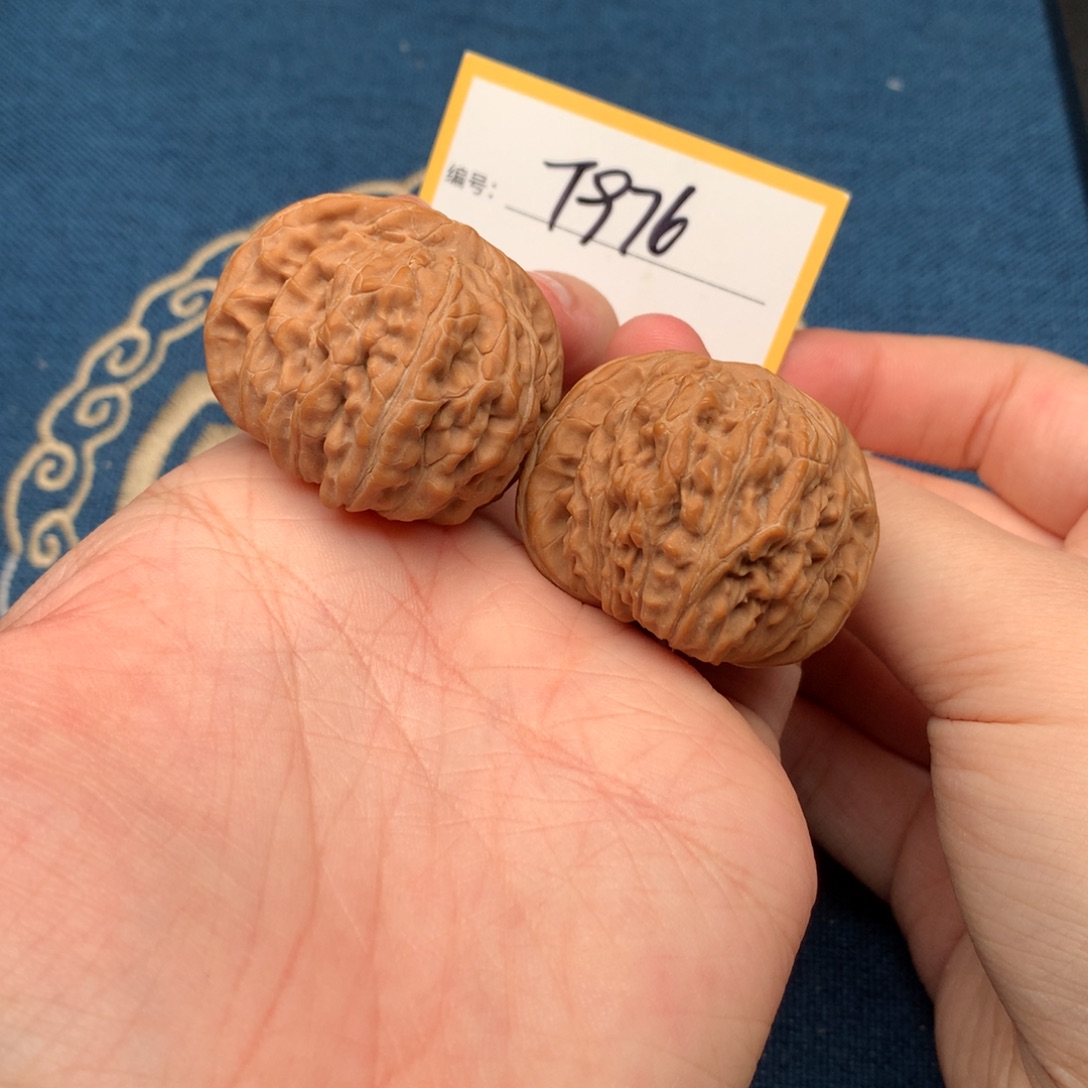 文玩核桃把件39四座楼 T976