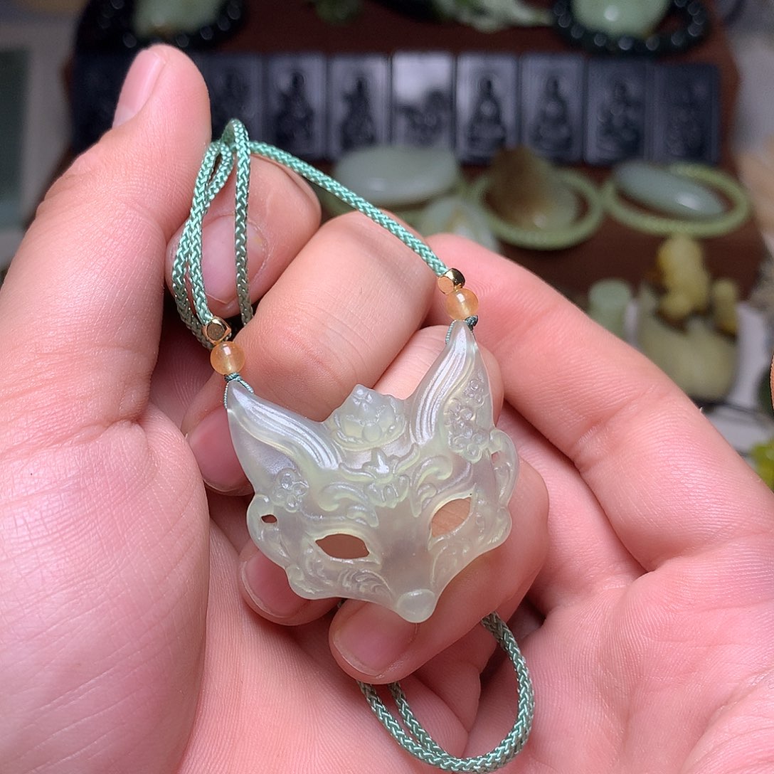 未镶嵌岫玉手把件八**丑