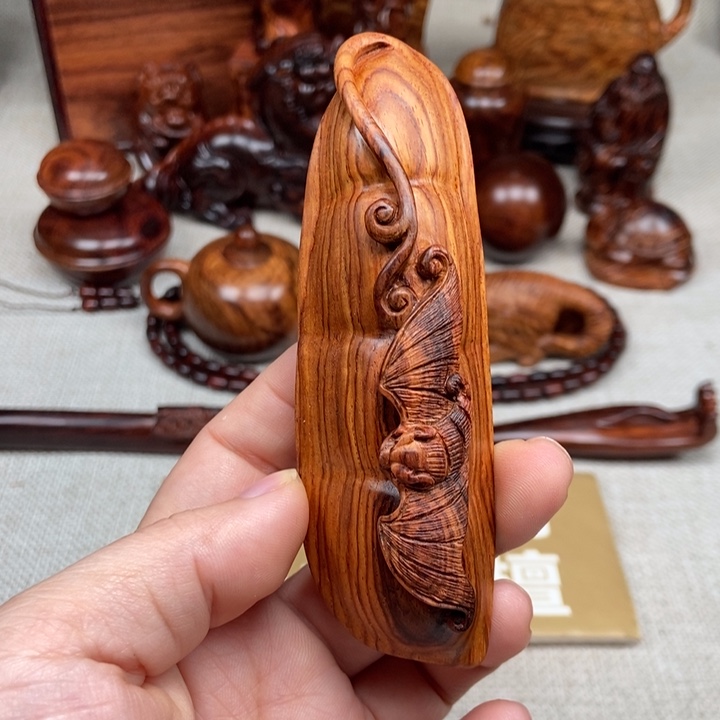 花梨木类端景台33克左右