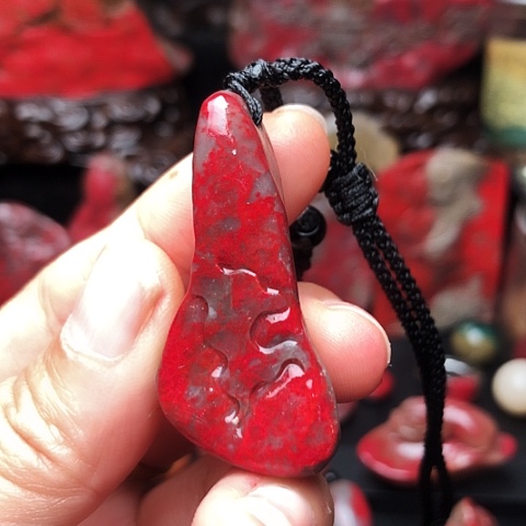 昌化鸡血石昌化鸡血石挂件