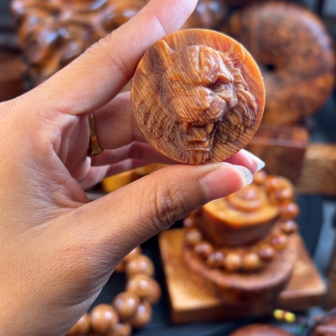 【闪购商品】松木（琥珀木）把件有瑕疵不退货