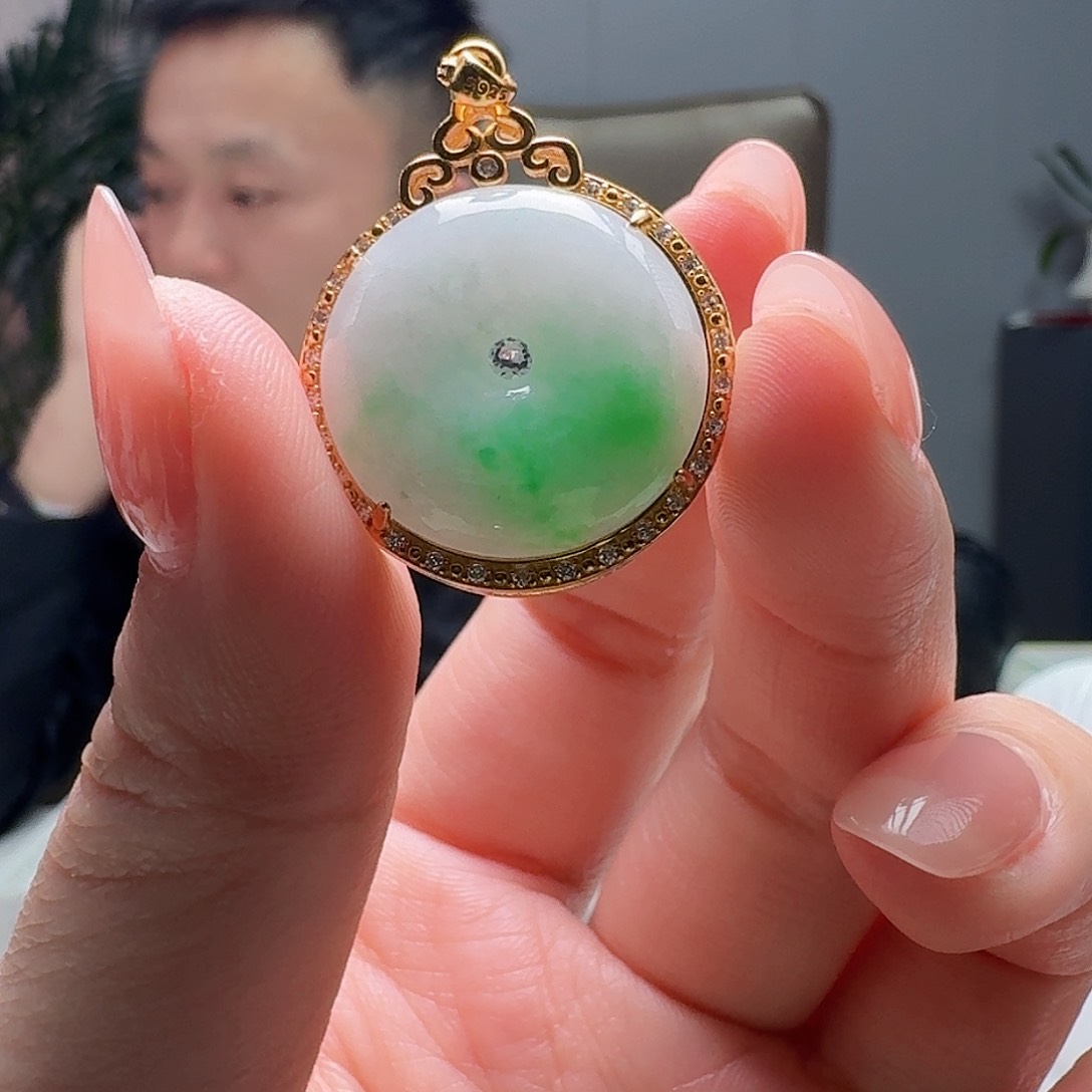 翡翠吊坠(不含链)银S925镶嵌天然
