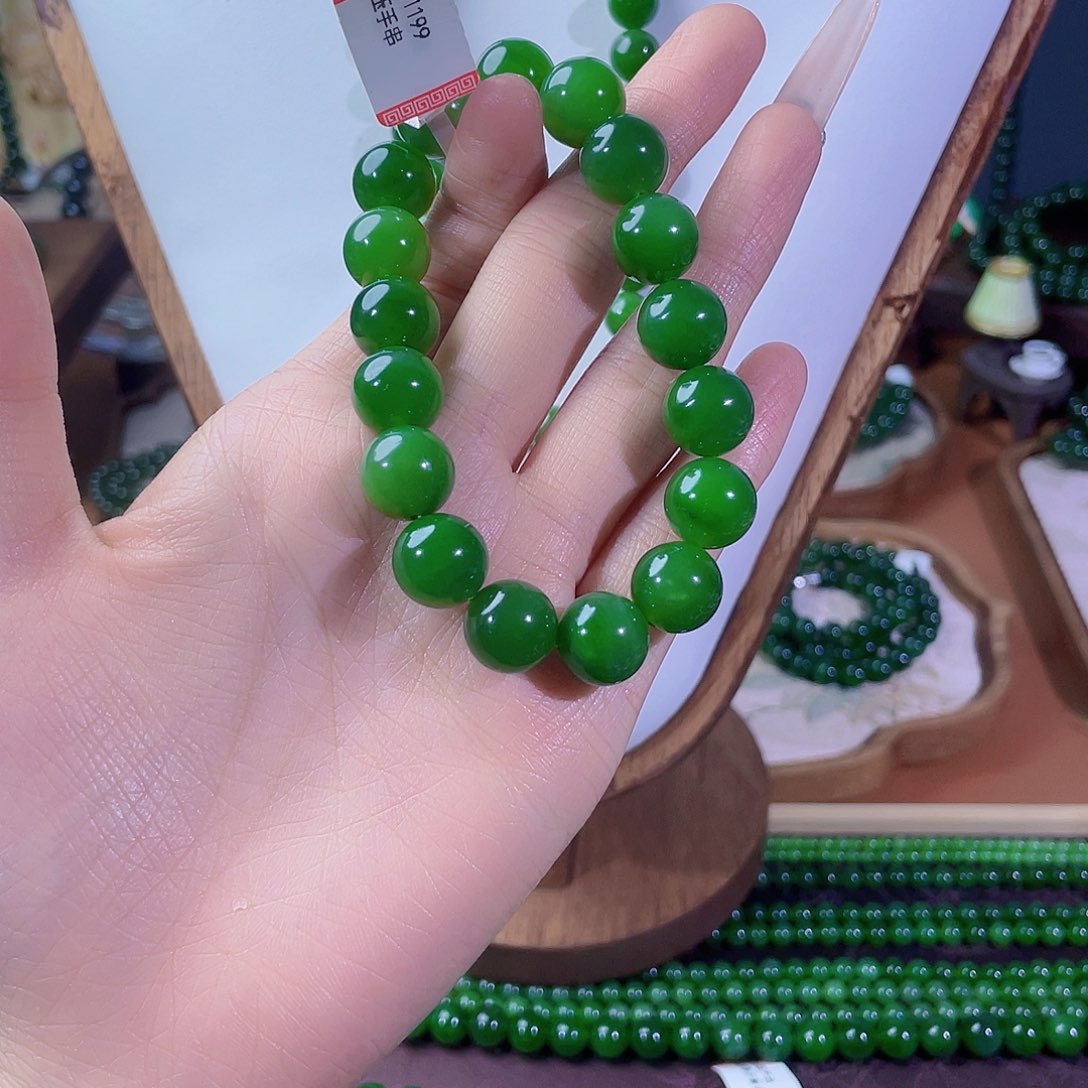 粤***彭和田玉（碧玉）未镶嵌颈饰12