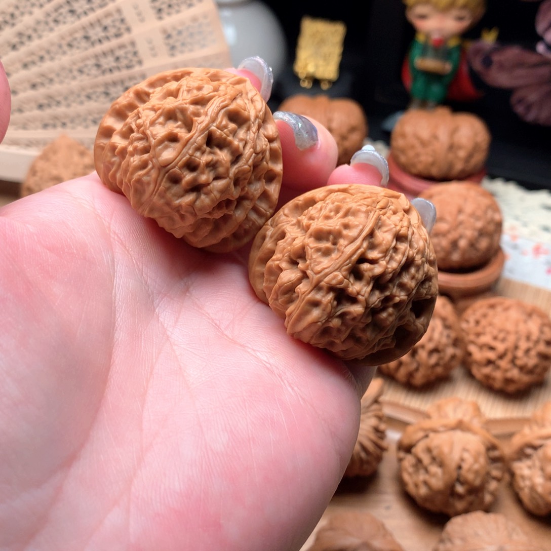 把件文玩核桃39三角白