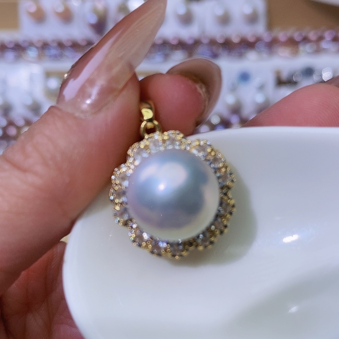 淡水珍珠颈饰合金