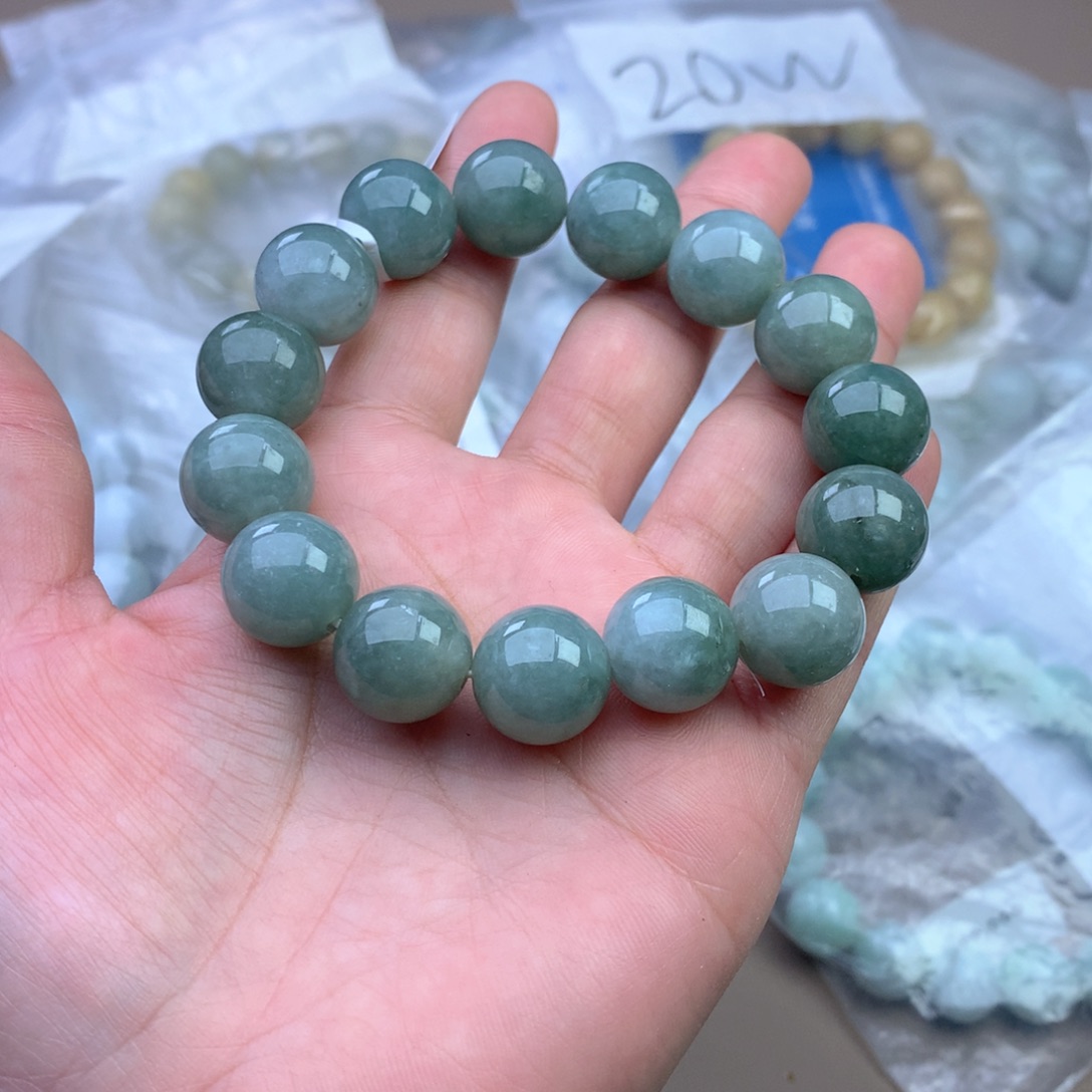未镶嵌手串定制翡翠